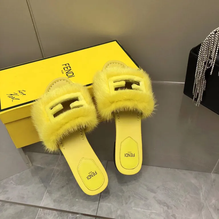 Fendi Shoe 